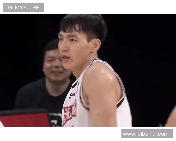 吴前:从青涩少年到篮球巨星的成长之路与辉煌成就 吴前:从青涩少年到篮球巨星的成长之路与辉煌成就
